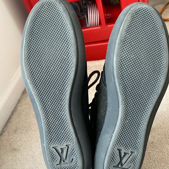 Authentic Louis Vuitton Dragonfly sneaker - Picture 4 of 5